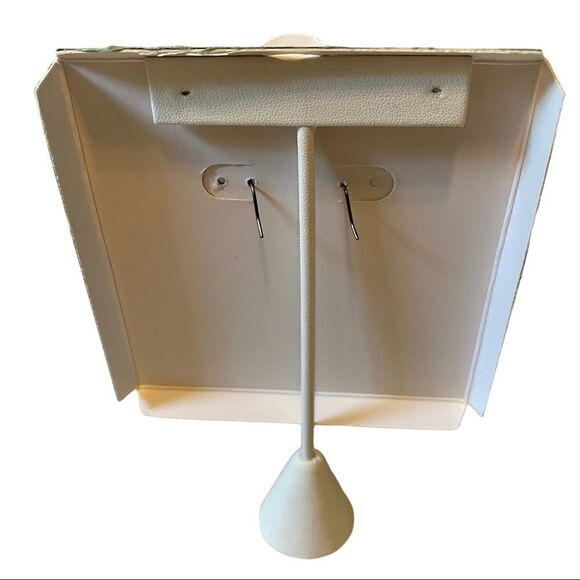 Lucky Brand Matte Gold Drop Earrings w/ White Ball. - Picture 5 of 6